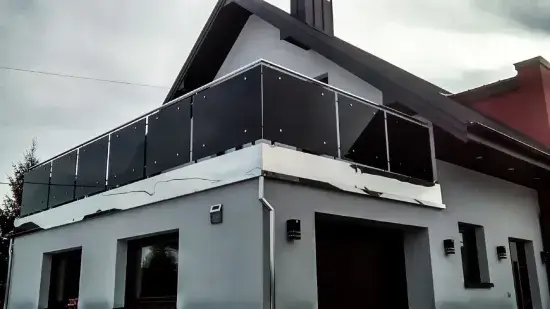 550_balkony-balustrady